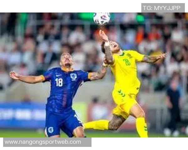 丹尼斯曼凭借梅开二度荣膺埃因霍温对那不勒斯比赛全场最佳称号